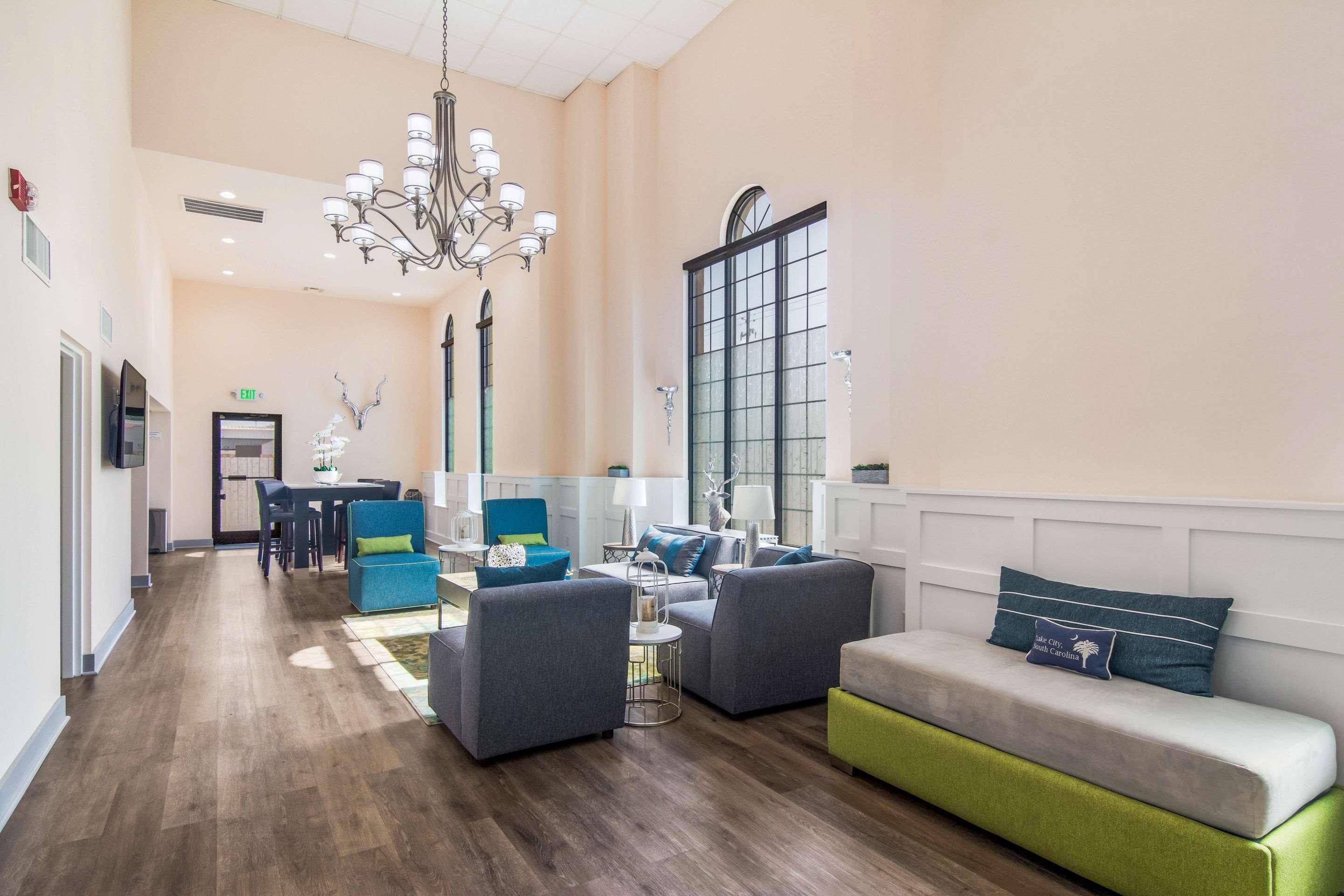 Quality Inn & Suites Lake City Ngoại thất bức ảnh